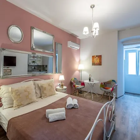 Apartman Old Romantic 4 With Free Private Parking *