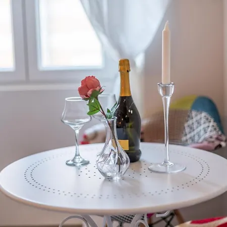 Apartman Old Romantic 4 With Free Private Parking *