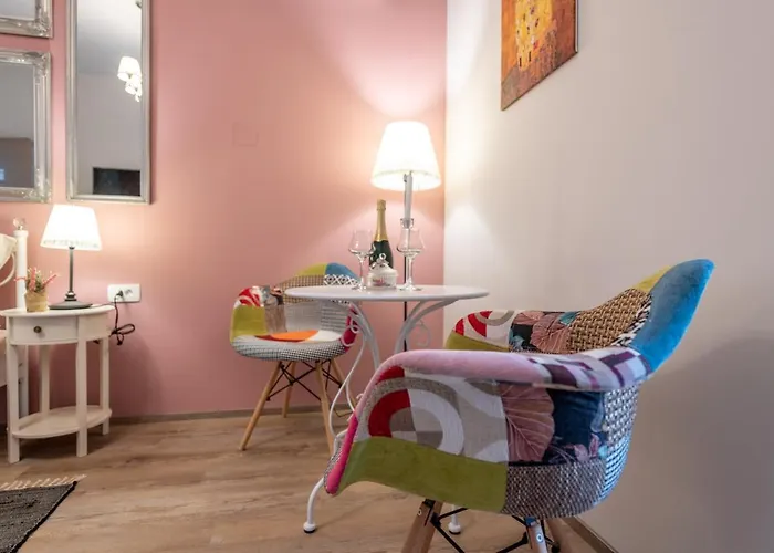 Lejlighed Old Romantic 4 With Free Private Parking *