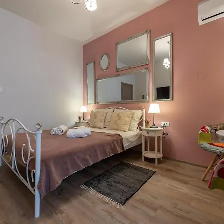 Apartman Old Romantic 4 With Free Private Parking *