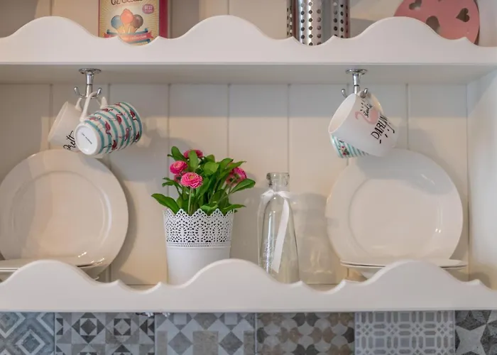 Old Romantic 4 With Free Private Parking 풀라