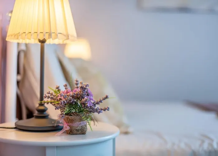 Old Romantic 4 With Free Private Parking 풀라