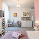 Old Romantic 4 With Free Private Parking Διαμέρισμα Πούλα